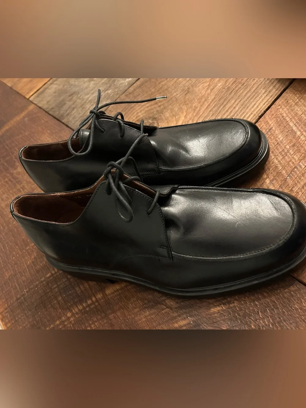 Barneys New York Black Leather Oxcord Dress Shoes- made in Italy. Size 10